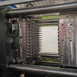 Fabricant de moules personnalisés en usine Machines à injecter de moulage de préformes en plastique PET Moules de préformes à 72 cavités - Product Image 4