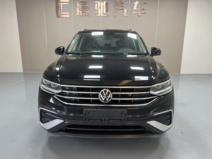 Voiture d'occasion 2.0T (330) automatique à deux roues motrices, édition intelligente Volkswagen <span class=keywords><strong>Tiguan</strong></span> L - Product Image 2