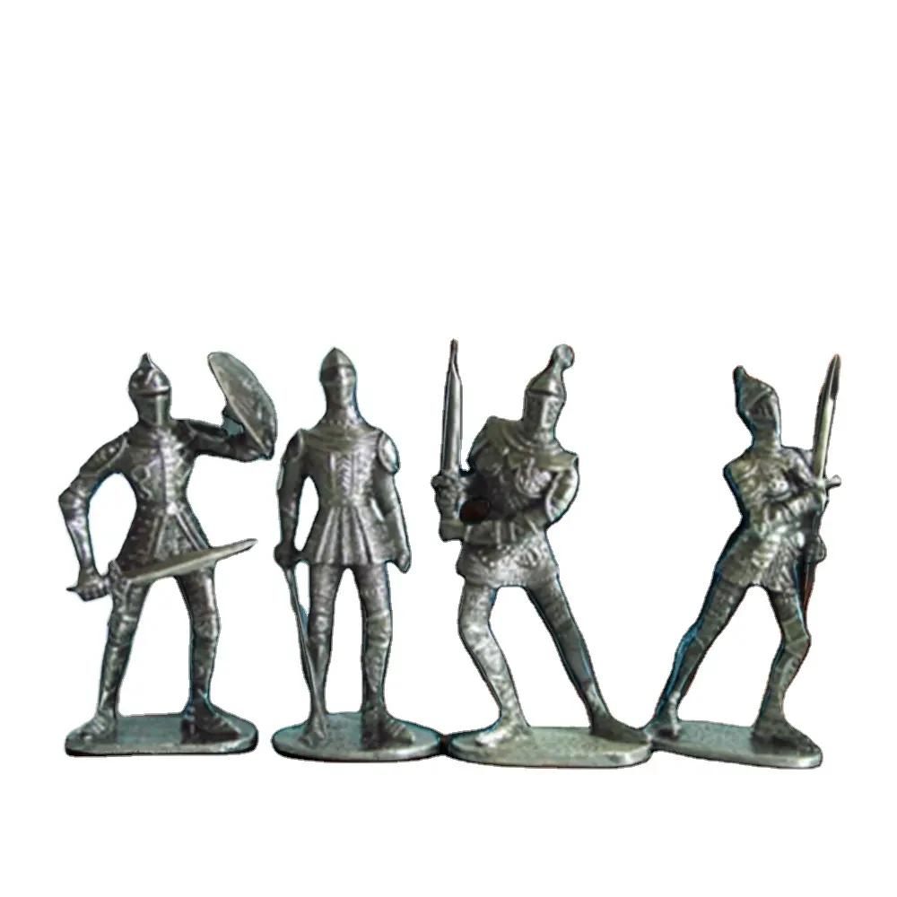 Set di cavalieri in peltro Vintage pezzi di gioco in miniatura nuova armatura di scorta di latta di soldati regalo modello in metallo in stile antico Souvenir