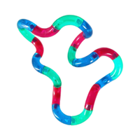 Jouet de mise au point des doigts polyvalent et anti-stress Corde en silicone réutilisable portable Multi-Color Squeeze Twisting Deformation Adjustable