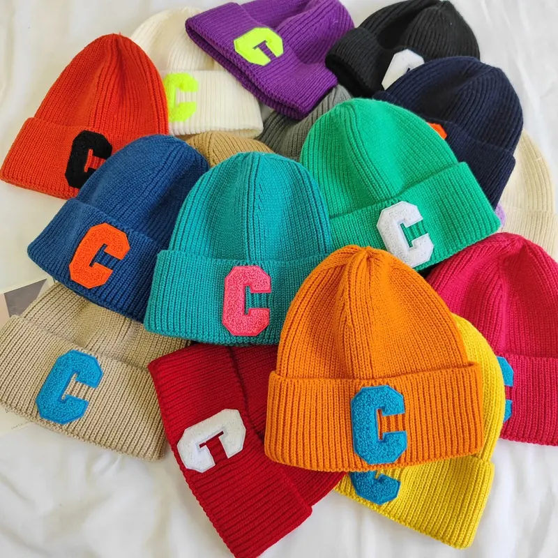 قبعات نسائية Tking, قبعات شتوية للنساء والرجال والأطفال مناسبة لفصل الشتاء