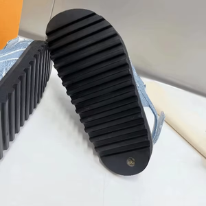 ARCHLIGHT 2025 – Nouvelles sandales décontractées pour femme en cuir PU à semelle épaisse, respirantes et souples, style vacances, pour la plage - Product Image 6