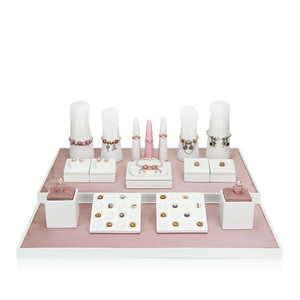 Nhà Máy Tùy Chỉnh Màu Hồng Nhung Đồ Trang Sức Hiển Thị Vòng Cổ Bông Tai Bust Đứng Vòng Khay Hiển Thị Thiết Lập - Product Image 2