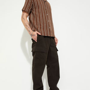 Pantalons cargo pour hommes de style streetwear moderne pour un look décontracté et élégant - Product Image 3