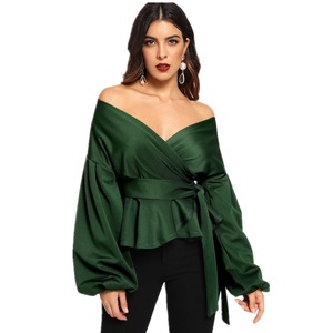 Blusa blanca de <span class=keywords><strong>manga</strong></span> larga con cuello en V para mujer - Product Image 2