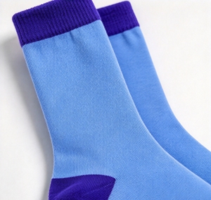 Calcetines Casuales Unisex de Algodón Suave con Logotipo Personalizado, Diseño de Bloques de Color, Elásticos, Duraderos y con Punta Reforzada para Todas las Edades - Product Image 4