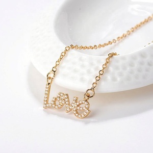 Cadeaux écologiques pour la fête des mères, bijoux de mariage et de fiançailles, chaîne plaquée or 18 carats avec pendentif en forme de cercle - Product Image 2