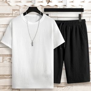 Ensemble T-shirt à manches courtes et short personnalisé OEM pour homme – Collection été décontractée et sportive – Couleur unie, coupe ample, séchage rapide, en soie glacée – Ensemble deux pièces - Product Image 3