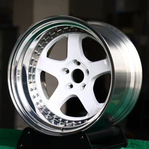 גלגל רב-דיברה מזויפים עבור Suv יוקרה מכוניות ביצועים | מותאם אישית קעור סגסוגת עורה באמצעות מוסמך לרכב ברמה גבוהה - Product Image 2