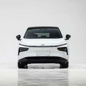 小鹏 G7 电动车，续航里程 601-700 公里（NEDC 标准），电机功率 200-250 千瓦，电池容量 70-90 千瓦时 - Product Image 2