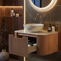 Set Meja Rias Kamar Mandi Kayu Ramah Lingkungan Modern dengan Kabinet Cermin, Cermin LED Terang, Wastafel Keramik Tempel Dinding, Karet Tahan Lama
