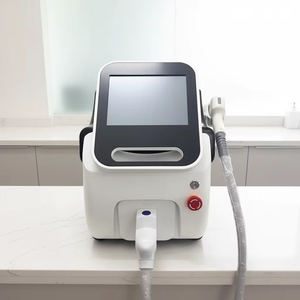 เครื่องกำจัดขนและลบรอยสักด้วยเลเซอร์ไดโอด Q-Switched Nd Yag กำลังสูง 2000W ความยาวคลื่น 10600 นาโนเมตร แบบพกพาตั้งโต๊ะ - Product Image 2