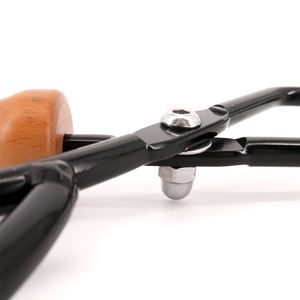 <span class=keywords><strong>Pince</strong></span> à feu en métal avec manche en <span class=keywords><strong>bois</strong></span> <span class=keywords><strong>Pince</strong></span> de cheminée à charbon de <span class=keywords><strong>bois</strong></span> <span class=keywords><strong>pour</strong></span> barbecue et camping en plein air - Product Image 4