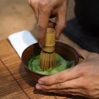Fouet à matcha en bambou Chasen japonais fait main de haute qualité avec logo personnalisé, en stock pour la préparation du thé vert matcha et l'utilisation dans le café