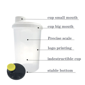 カスタムロゴBPAフリー、ティックマーキング300ml/700ml透明プラスチックジムプロテインシェーカースポーツウォーターボトル - Product Image 2