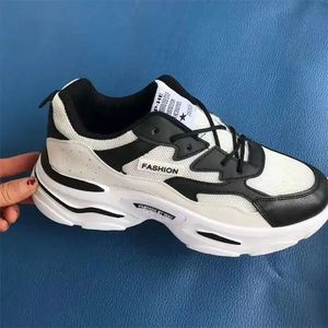 Chaussures de sport pour hommes de haute qualité, fabriquées en Chine, vente en gros, liquidation, étiquette coupée, prix bas, chaussures de fitness, chaussures de cross-training - Product Image 5
