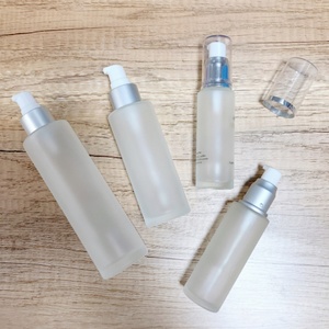 ชุดบรรจุภัณฑ์ผลิตภัณฑ์ดูแลผิว ขวดแก้วฝ้าแบบไหล่เรียบพร้อมหัวปั๊มหยดสำหรับน้ำมันหอมระเหย เซรั่มบำรุงผิวหน้าและผิวกาย โลชั่น - Product Image 3