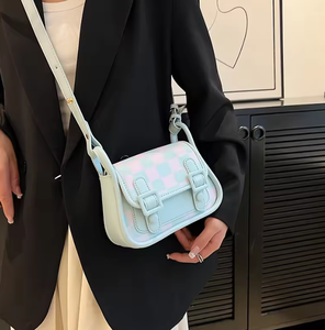 Sac à main en cuir PU de haute qualité avec bandoulière imprimée tendance, nouveau sac de selle portable pour femme - Product Image 4