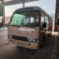 Bus Toyota Coaster d'occasion 30 places en excellent état, très populaire et en promotion