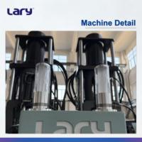 Machine d'injection automatique de semelles de chaussures en caoutchouc à 4 stations, contrôle PLC, moteur LRS165-4ST, force de serrage de 1650 KN pour applications industrielles