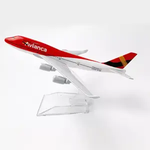 طائرة نموذج بوينغ 747 من شركة Avianca لخطوط الطيران بمقياس 16 سم 1/400 للبيع