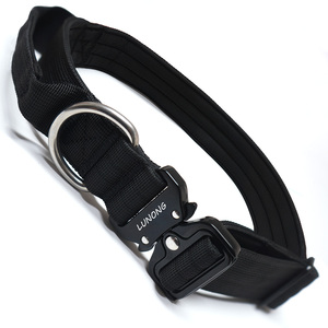 Collier pour chien rembourré en nylon personnalisable avec boucle en métal, impression de logo et options de couleur personnalisées, fabrication durable - Product Image 1