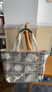 Bolsa de Lona Personalizada con Logotipo, Bolsa de Compras con MOQ Bajo, Elegante y Versátil para Cada Ocasión - Product Image 2