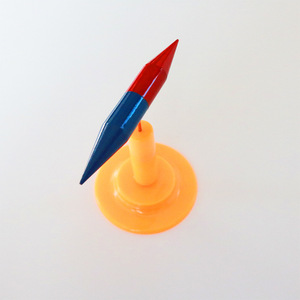 Support d'aiguille magnétique pour l'expérimentation <span class=keywords><strong>de</strong></span> réfraction <span class=keywords><strong>de</strong></span> <span class=keywords><strong>la</strong></span> lumière en physique, démontrant <span class=keywords><strong>la</strong></span> direction <span class=keywords><strong>du</strong></span> champ magnétique fort et réel - Product Image 4
