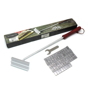 Juego de Hierros para Marcar con el Alfabeto Inglés Yolecen, Mango Largo de Madera, Resistente al Calor, Herramienta de Alta Calidad para Marcar Carne en Barbacoas - Product Image 1