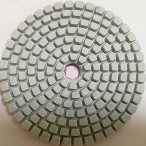 Disco diamantato da 4 pollici per lucidatura a umido con supporto a strappo - per levigatrice e lucidatrice di pavimenti in granito, pietra, cemento e marmo - Product Image 3