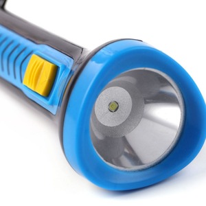 ไฟฉายพลาสติกขนาดเล็ก LED สีขาว พิมพ์โลโก้ตามสั่ง ของขวัญส่งเสริมการขายสำหรับกิจกรรมต่างๆ - Product Image 4