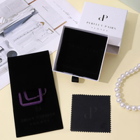 Série de boîtes à tiroirs blanches A1 avec inserts noirs, emballage extérieur pour envoi postal, personnalisation graphique, ouverture frontale et présentation, Emballage Bijoux