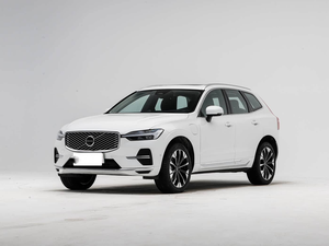 Volvo <span class=keywords><strong>XC60</strong></span> <span class=keywords><strong>B5</strong></span> <span class=keywords><strong>AWD</strong></span> Plus 2026, SUV Híbrido Suave con Batería de Litio, 247hp, Ruedas de 19 Pulgadas, Pilot Assist, Lujo, Exportación - Product Image 2