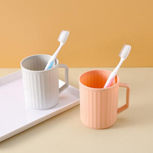 Vaso minimalista para cepillos de dientes, vaso de plástico a rayas de 301-400ml para uso doméstico, color beige, gris, rosa - Product Image 2