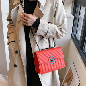 Nouveaux Sacs à Main Matelassés Tendance Personnalisés <span class=keywords><strong>en</strong></span> Cuir PU Vegan pour Femmes – Sacs Bandoulière et Besaces avec Chaîne - Product Image 5