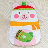 Tapis et lit pour animaux édition Noël, tissu toutes saisons avec motifs ours polaire/élan/pingouin - Vente en gros