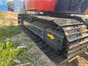 Excavatrice Kubota KX183-3 Zero Tail Swing Excavator utilisée pour le creusement de tranchées et la démolition à l'intérieur - Product Image 5