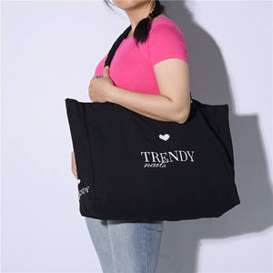 Femmes surdimensionné grand week-end Shopping sac fourre-tout Logo personnalisé noir toile coton à la mode lettre motif - Product Image 2