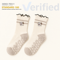 Chaussettes de Pilates pour femmes avec logo personnalisé, OEM, antidérapantes, en coton tricoté, respirantes, absorbant la transpiration, chaussettes de yoga personnalisées