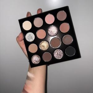 Paleta de Sombras de Ojos Clásica en Tonos Nude, Sombras de Ojos Mate, Metálicas y Duocromáticas Prensadas, Paleta de Cosméticos Veganos, Maquillaje Diario, Marca Privada - Product Image 4