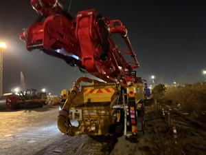 Pompes à béton chinoises 43m <span class=keywords><strong>Camion</strong></span> <span class=keywords><strong>pompe</strong></span> à béton SYM5300THBFS 430C-10 avec <span class=keywords><strong>prix</strong></span> compétitif - Product Image 2