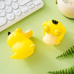 Nueva Figura de Anime Divertida y Adorable, Muñeca con Ojos de Pato, Juguete Antiestrés para Apretar, Juguetes Kawaii - Product Image 2