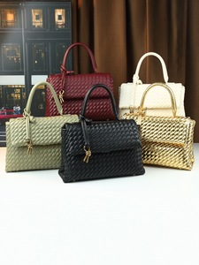 Sacs à main tissés à la main pour femme, originaux, neufs, de style vintage français, avec une longue bandoulière, produit de marque, organisation de poche intérieure réfléchie - Product Image 1