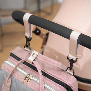 Bolsa de pañales <span class=keywords><strong>para</strong></span> mamá de gran capacidad al por mayor con bandeja de <span class=keywords><strong>cuna</strong></span> adjunta y <span class=keywords><strong>cambiador</strong></span> de pañales y kit de cuidado <span class=keywords><strong>para</strong></span> madre y bebé - Product Image 3