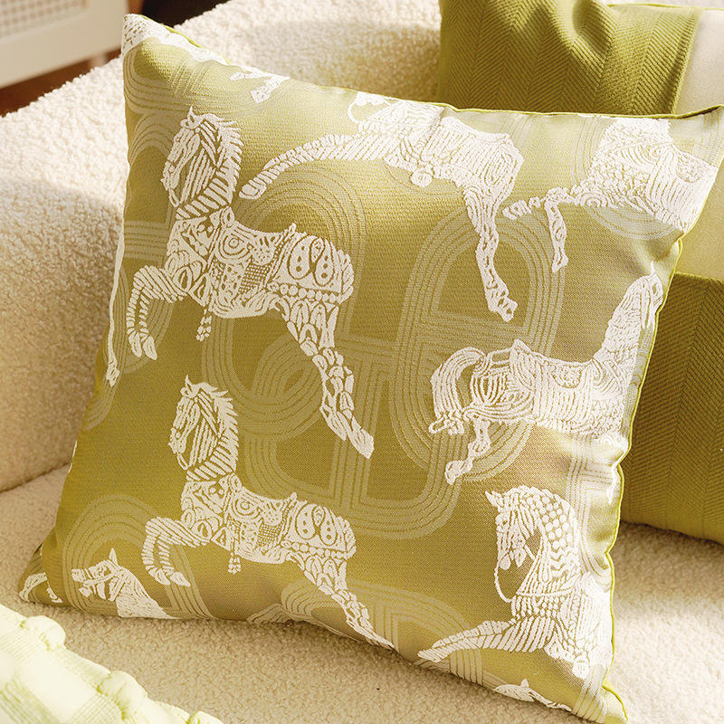 Cuadrado caballo real verde