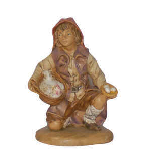 Figurine de berger avec poule, bois teinté, H. 13 cm - Product Image 1