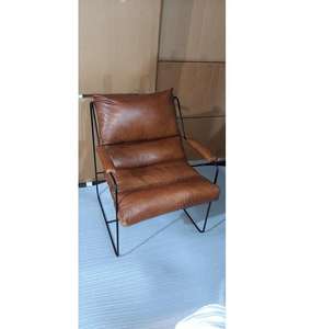 Fauteuil lounge en cuir, chaise de salon luxueuse et confortable, structure en métal, chaise de salle à manger en cuir beige - Product Image 2