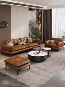 Canapé en cuir ciré de style français, luxe léger, moderne, minimaliste, rétro, mi-siècle, adapté aux petits salons/bureaux - Product Image 2