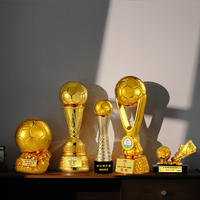 Vente chaude Résine Placage Trophée Creative Haut De Gamme Football Trophée Meilleur Tireur Or Bottes Football Sport Récompenses Trophée Coupe