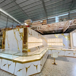 Vetrina Espositiva per Gioielli di Lusso Personalizzata con Logo, Mobile da Parete per Negozio di Gioielli, Design del Bancone Espositivo in Vetro - Product Image 1